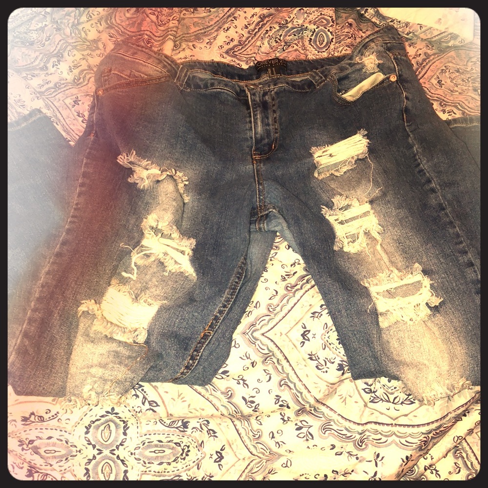 F21 faded ripped skinny jean